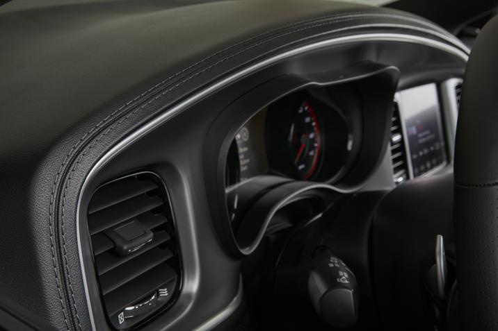 2019 Dodge Charger GT Interior Driver's Cluster Detail Picture